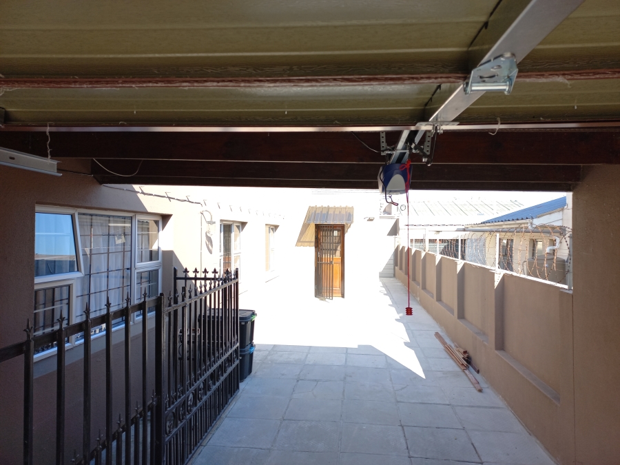 To Let 3 Bedroom Property for Rent in Gatesville Western Cape